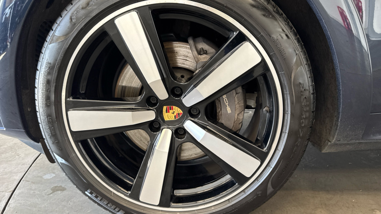 Porsche Cayenne E-Hybrid 5dr Tiptronic S Estate